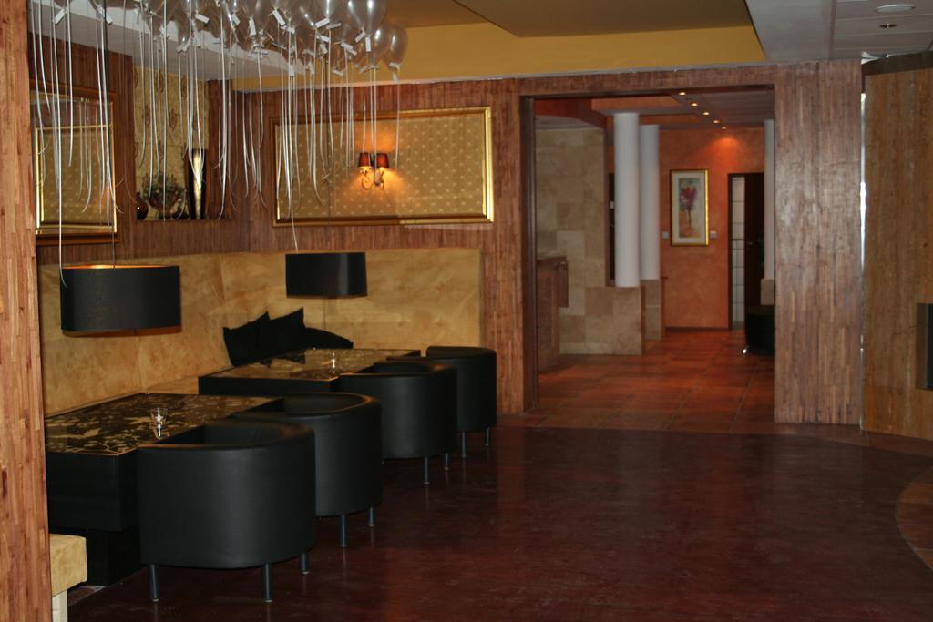 Hotel Tenishouse Маркі Екстер'єр фото