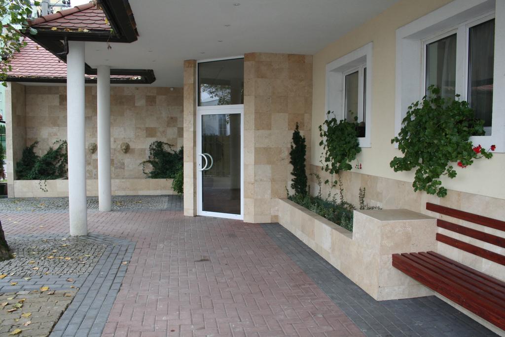 Hotel Tenishouse Маркі Екстер'єр фото