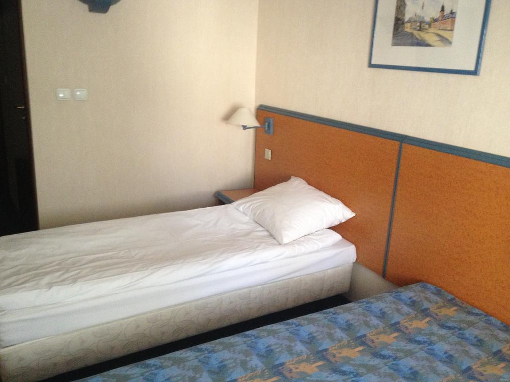 Hotel Tenishouse Маркі Номер фото