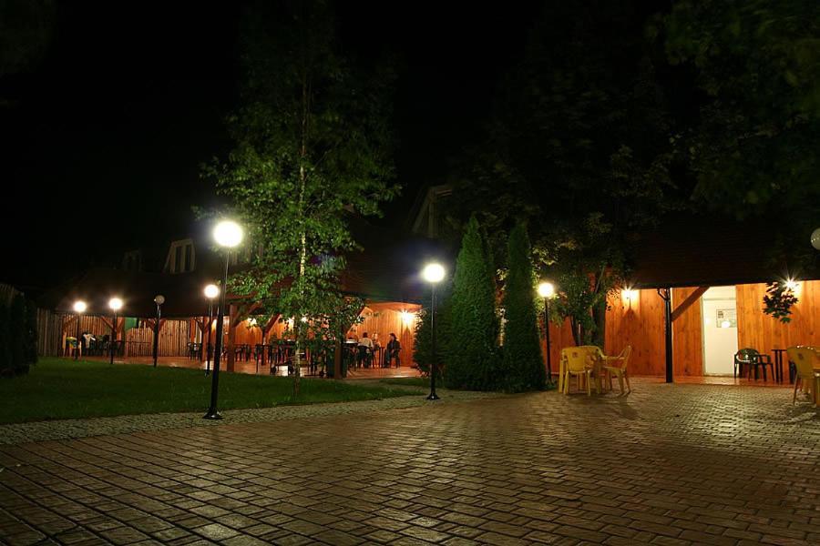 Hotel Tenishouse Маркі Екстер'єр фото
